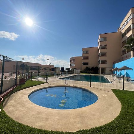 شقة Benalmadena Beachfront Retreat Big Balcony And City Sea Views المظهر الخارجي الصورة