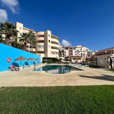 شقة Benalmadena Beachfront Retreat Big Balcony And City Sea Views المظهر الخارجي الصورة