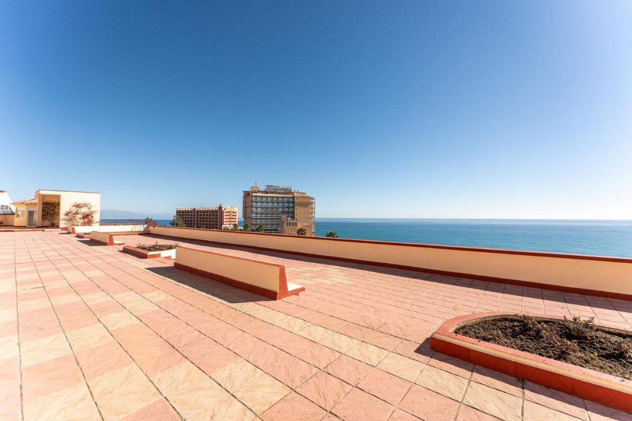 شقة Benalmadena Beachfront Retreat Big Balcony And City Sea Views المظهر الخارجي الصورة